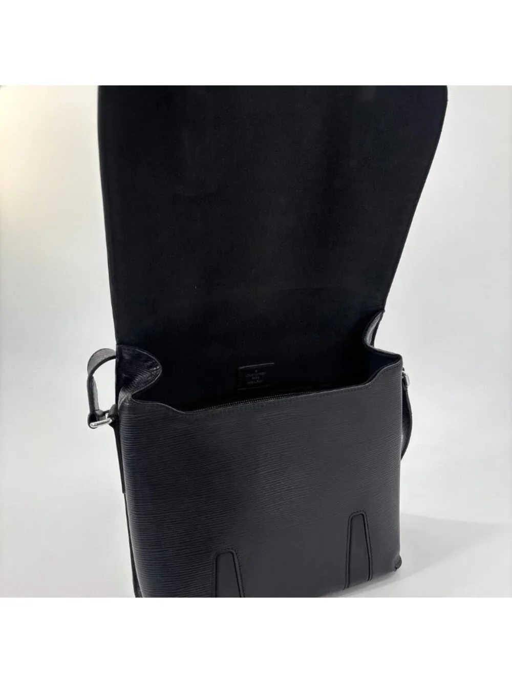 Louis Vuitton Epi Harrington Messenger PM Shoulder Bag Black